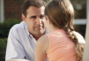dad-talking-to-daughter[1]